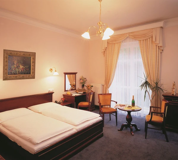 Doppelzimmer mit Balkon Plus